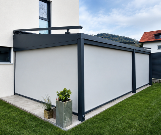 Modern aluminum terrace enclosure with side screens by IRFA Roloder
